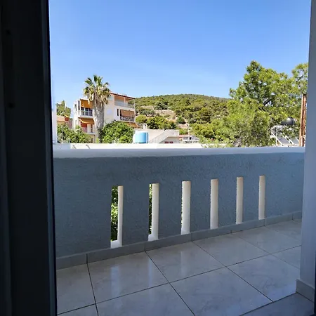 Apartment Yiannis *