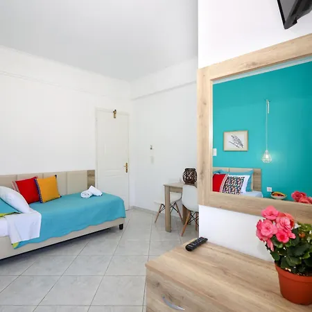 Yiannis Apartment *