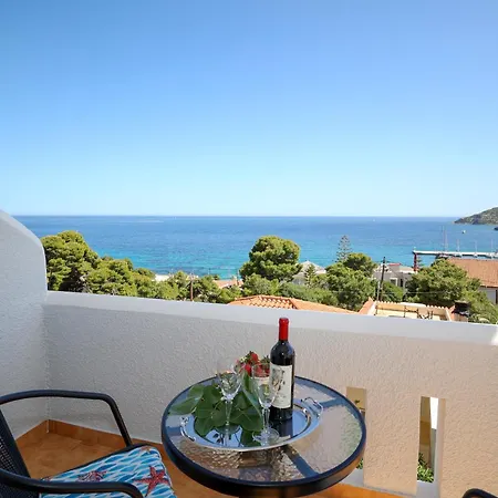 Yiannis * Agia Marina (Aegina)
