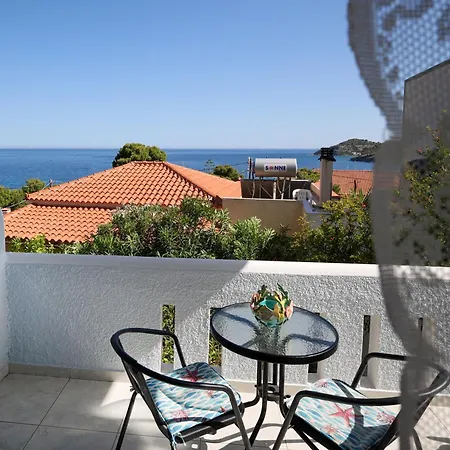 Yiannis Apartment